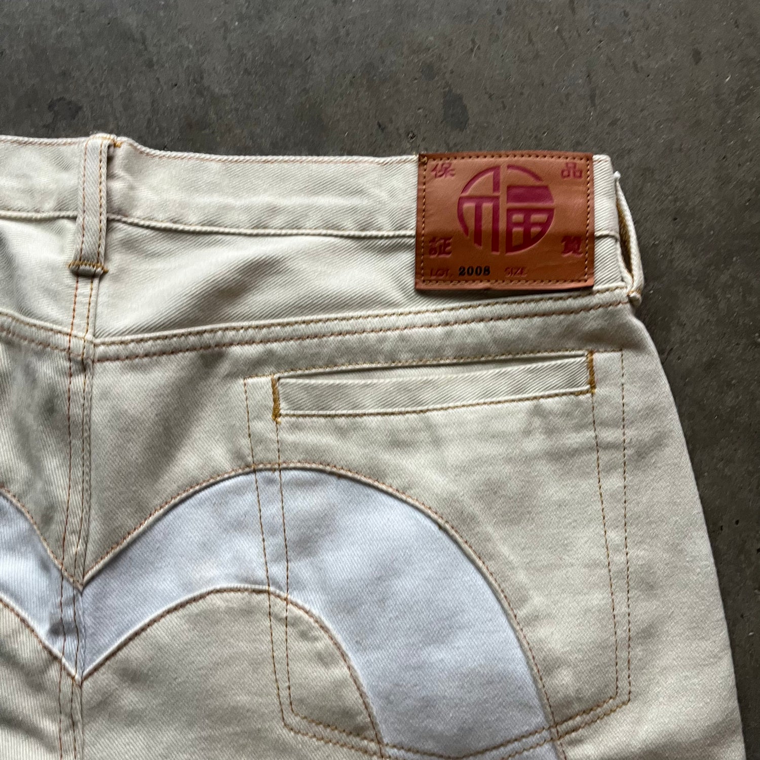 34x31 Bootleg Evisu Jeans