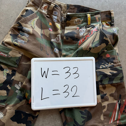 33x32 2019 Vetements Sticker Camo Pants