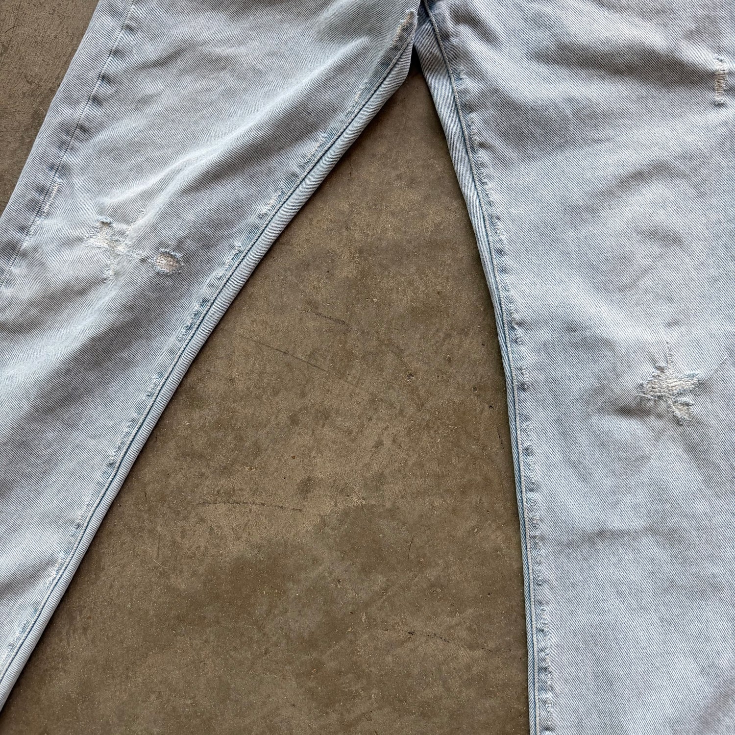 34x32 Off White Temperature Denim