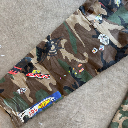 33x32 2019 Vetements Sticker Camo Pants