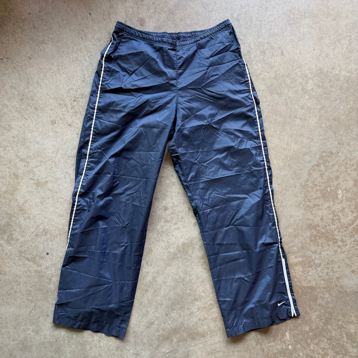 XL 00s Navy Nike Trackpants