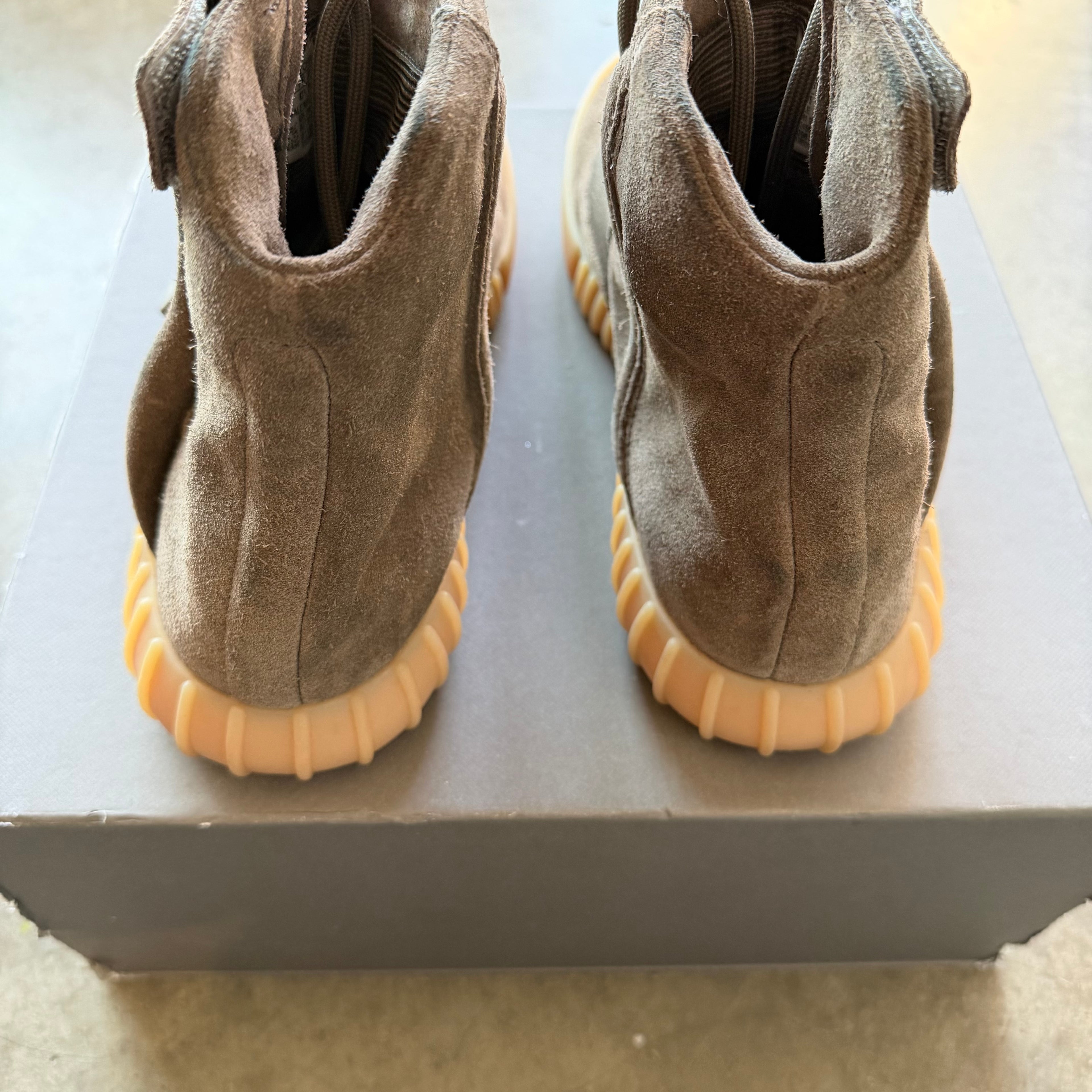9.5 Used Yeezy 750 Chocolate