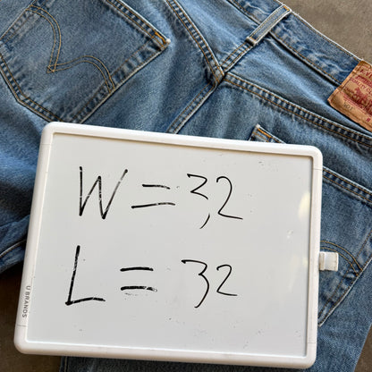 32x32 90s Denim Levi’s 501s
