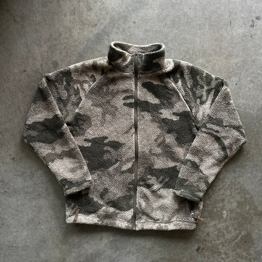 L Cabelas Camo Fleece