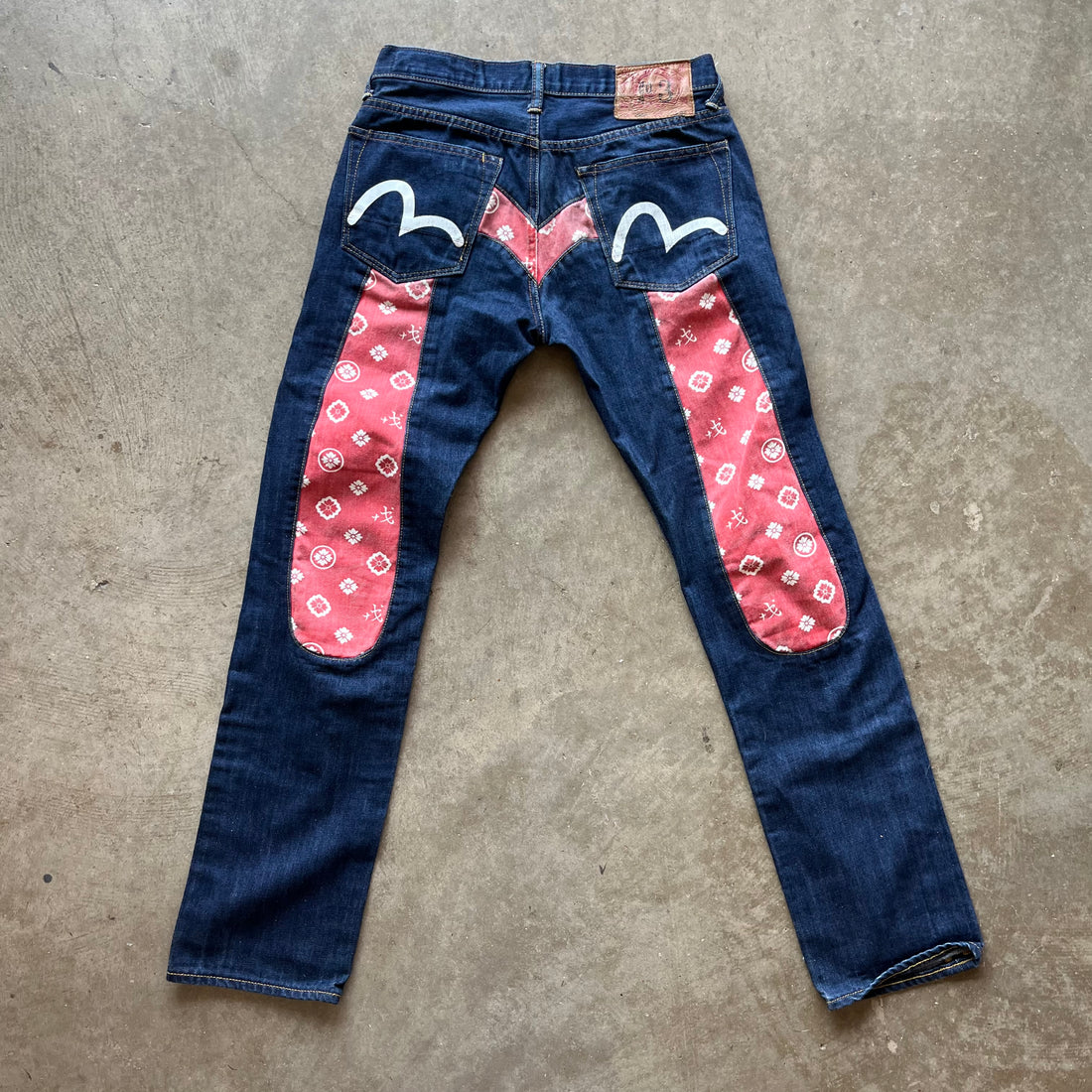 31x32 Evisu Jeans