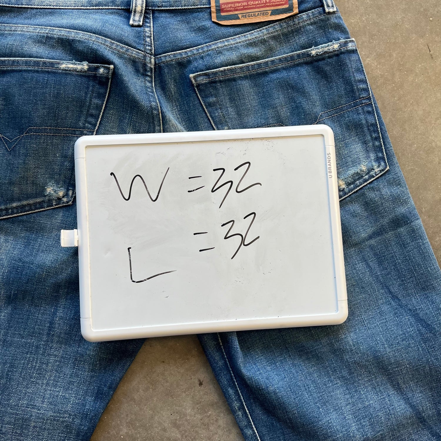 32x32 Ripped Diesel Jeans