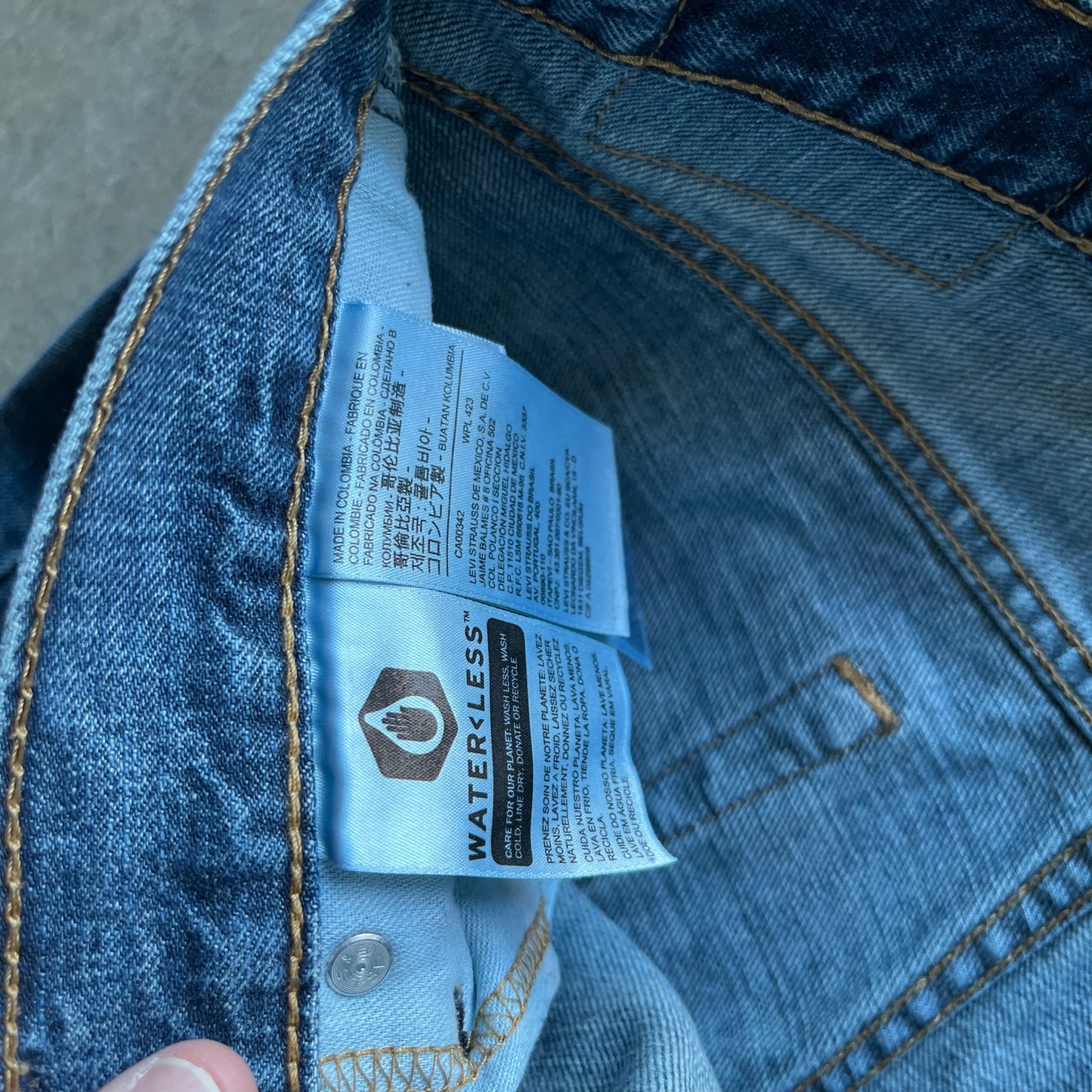32x32 Flared Levis 527s