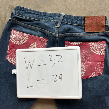 32x29 Flower Pocket Evisu Jeans