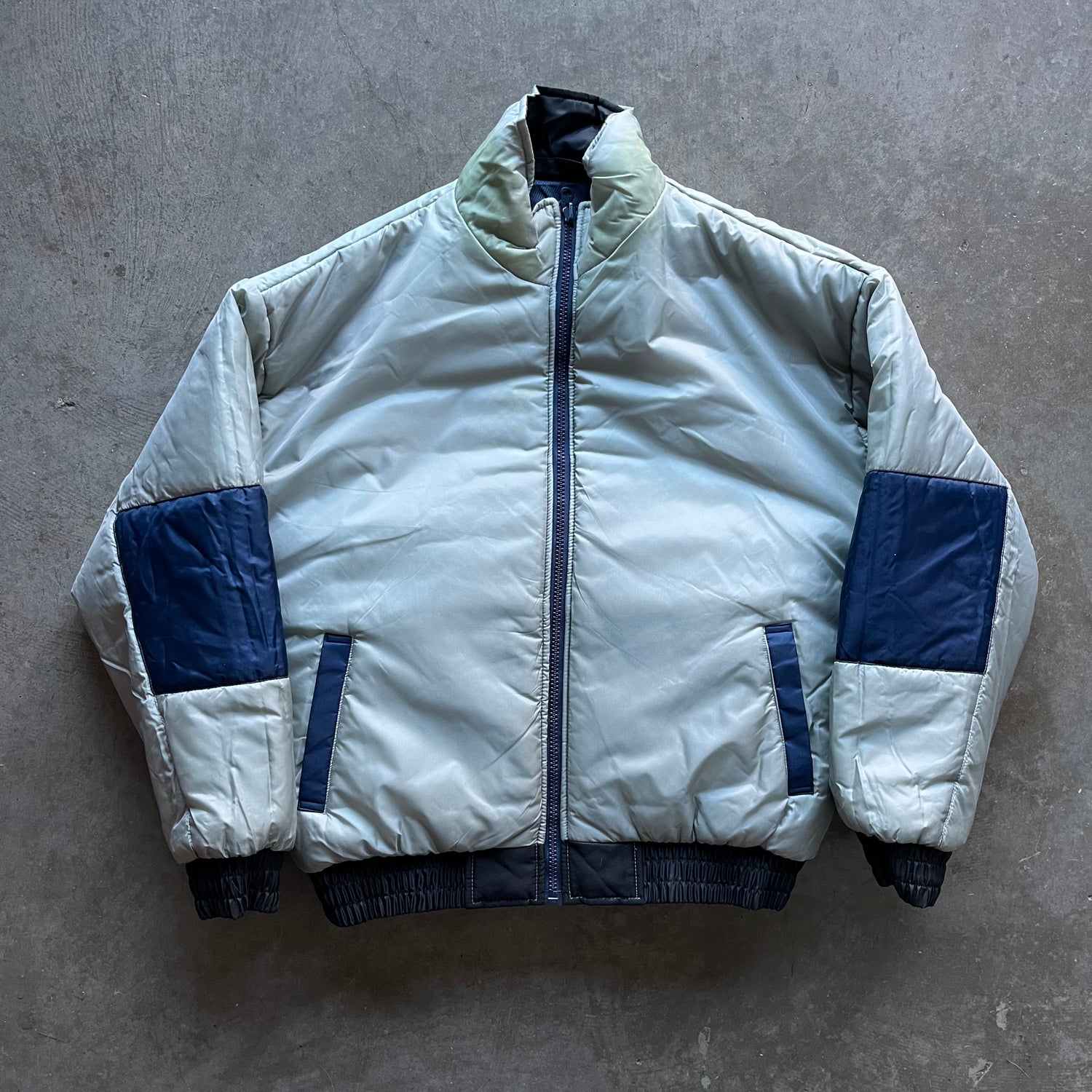 L 90s Cowboys Spellout Puffer