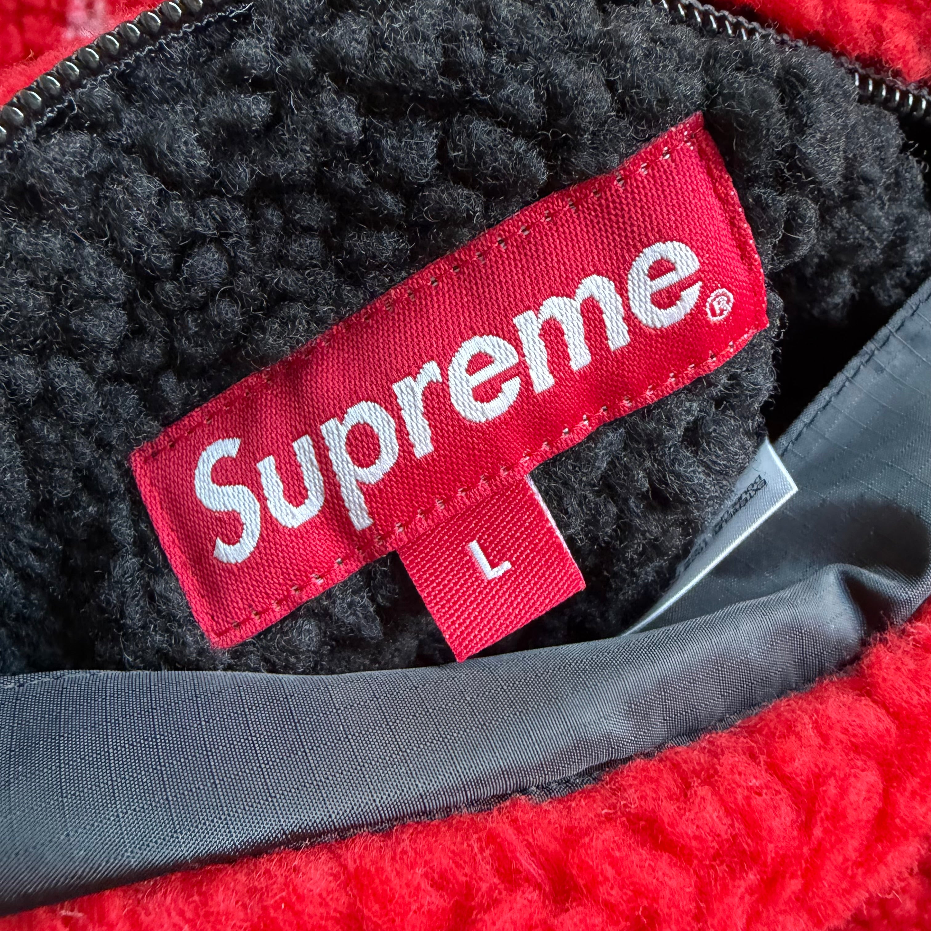 L Supreme Reversible Multicolor Fleece