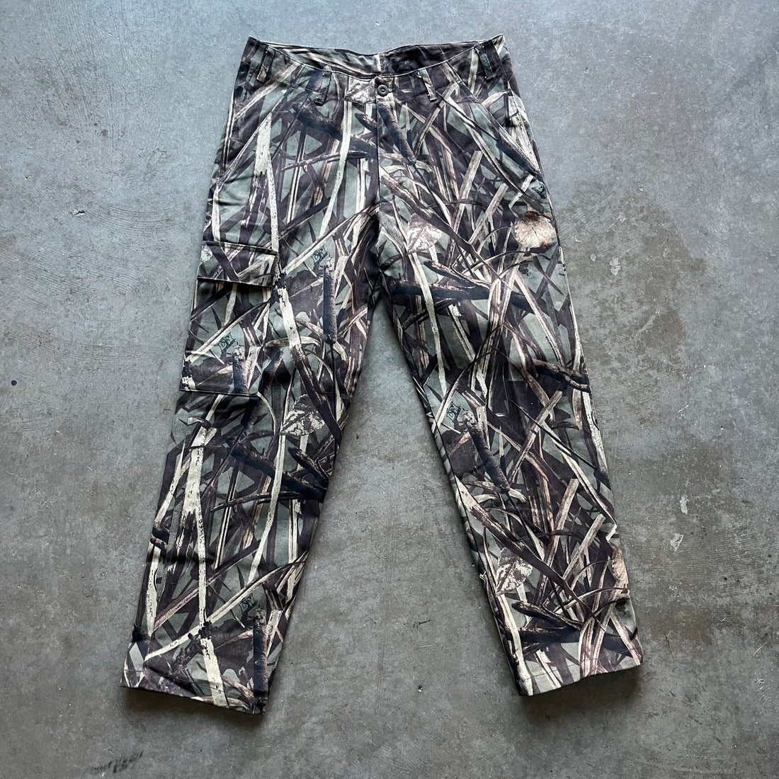 37x33 00s Columbia Camo Pants
