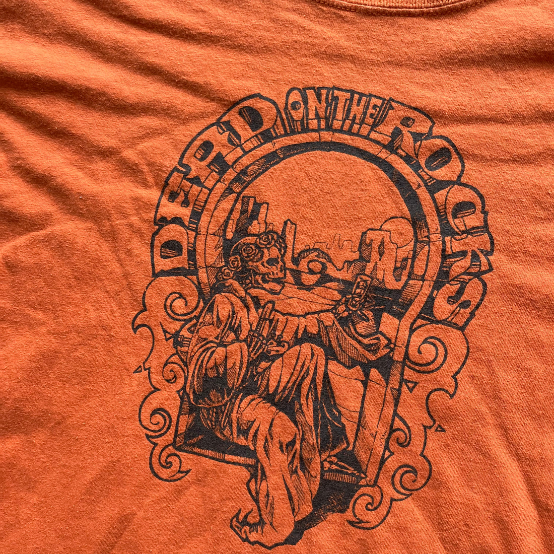 XL 00s Dead On The Rocks Tee