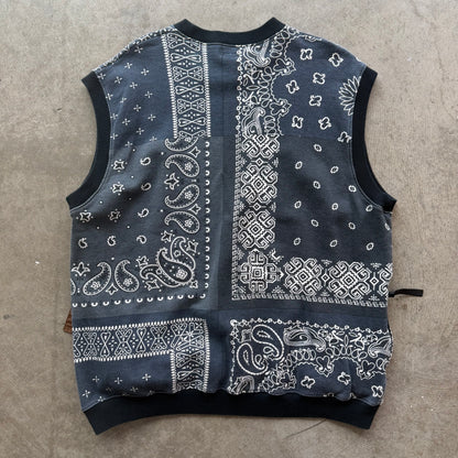 XL Kapital Sweater Vest Paisley