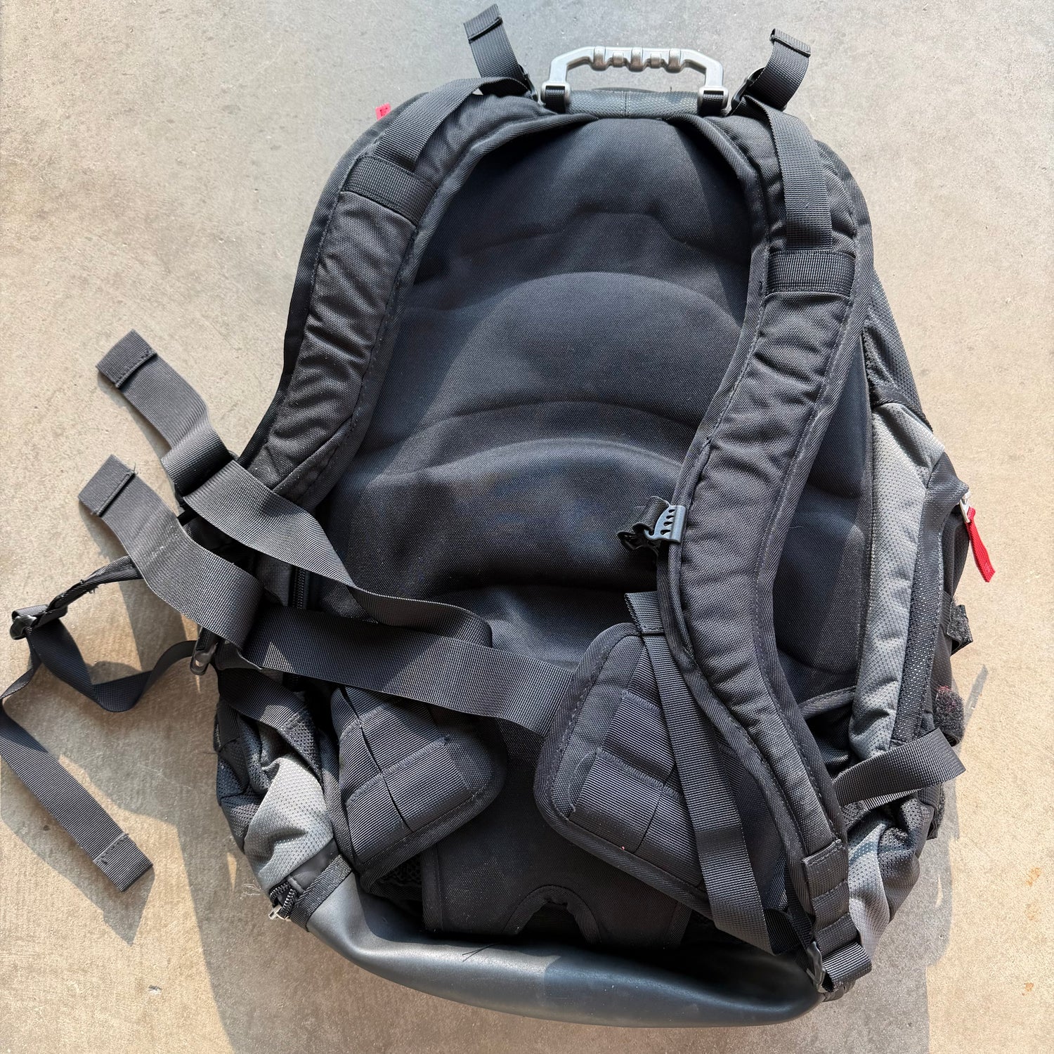 2000s Oakley Kitchen Sink Tactical Bag Grey