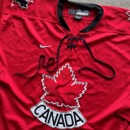 L 00s Nike Canada Hockey Jersey