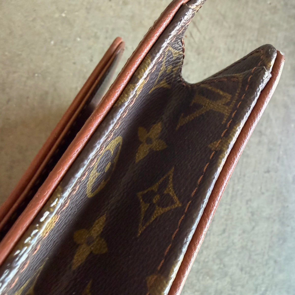 Louis Vuitton Pochette Dame Clutch