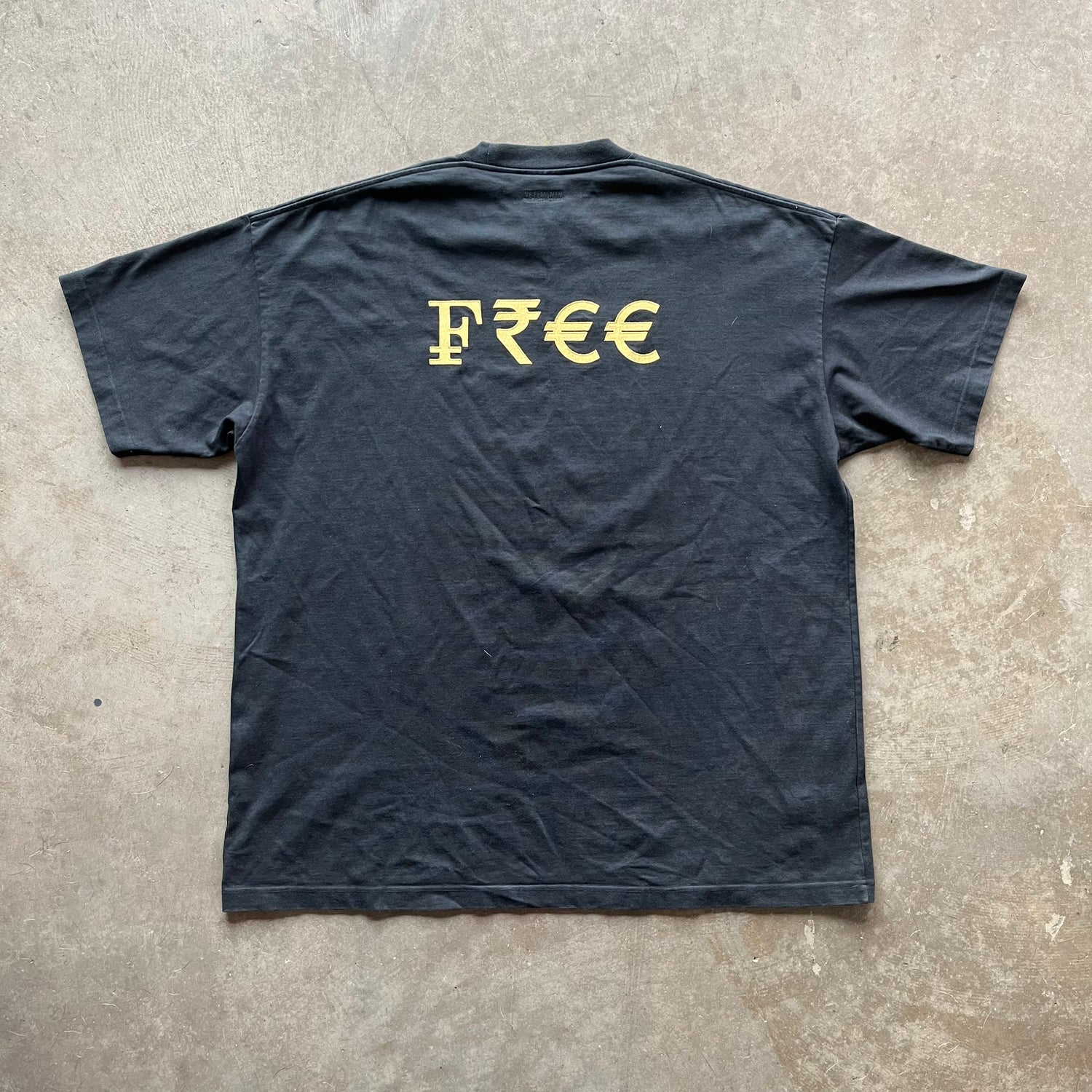 L Vetements Capitalism Tee