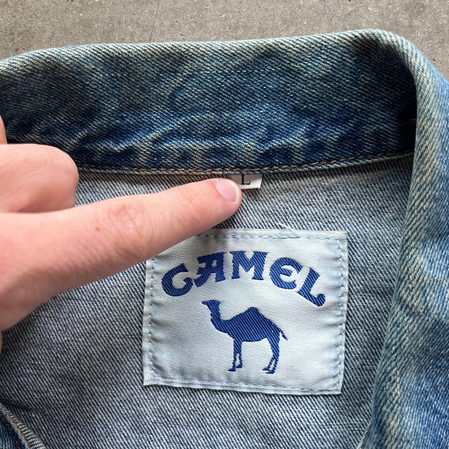 L 90s Camel Denim Jacket