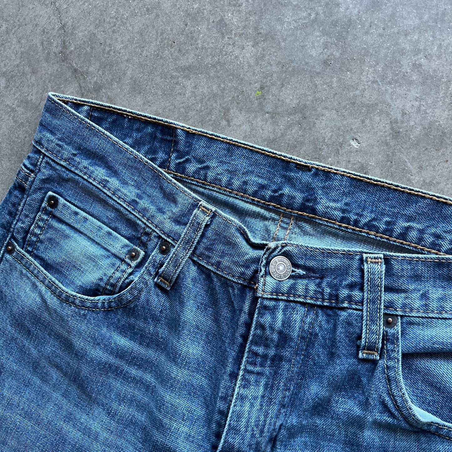 32x32 Flared Levis 527s