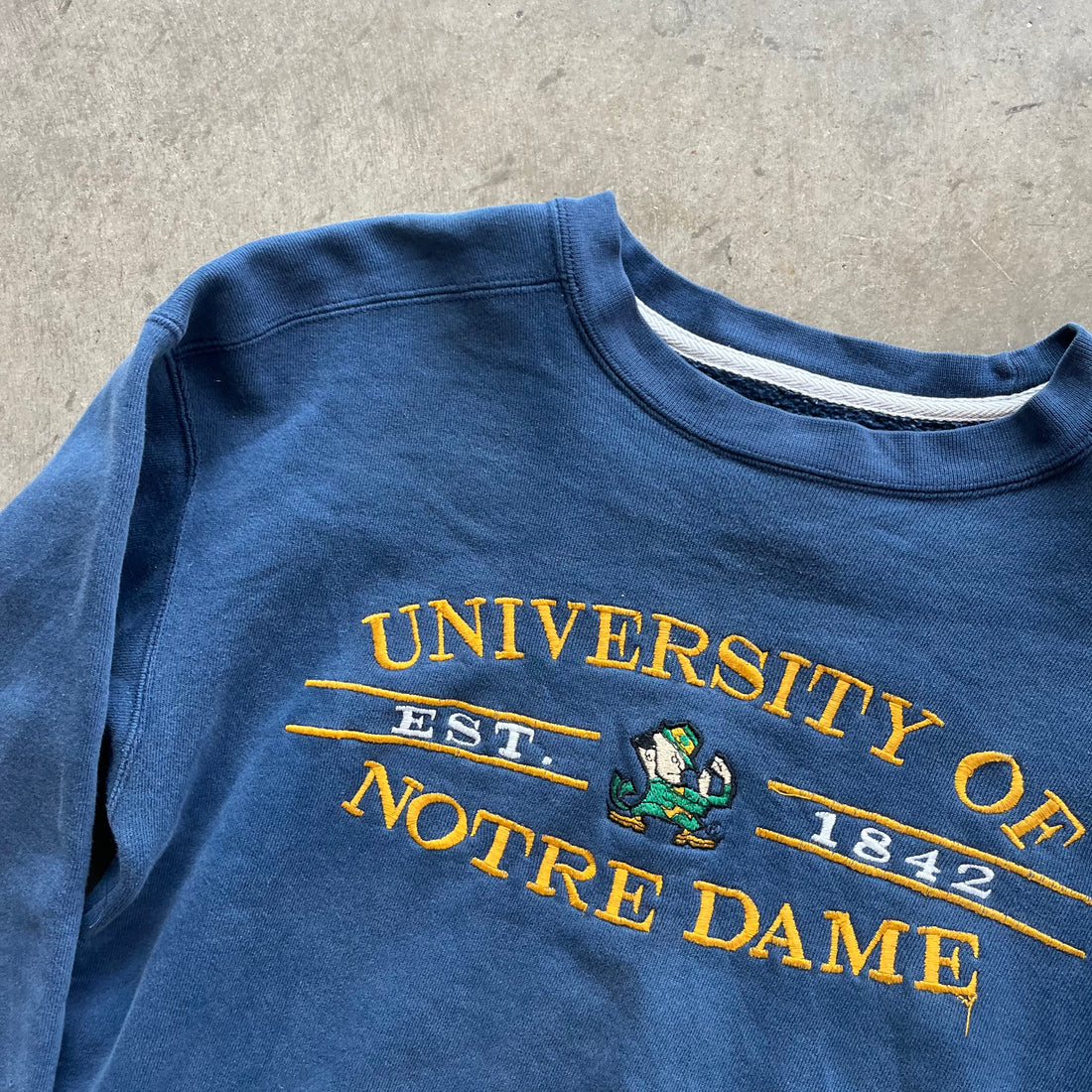 L 00s Norte Dame Crewneck