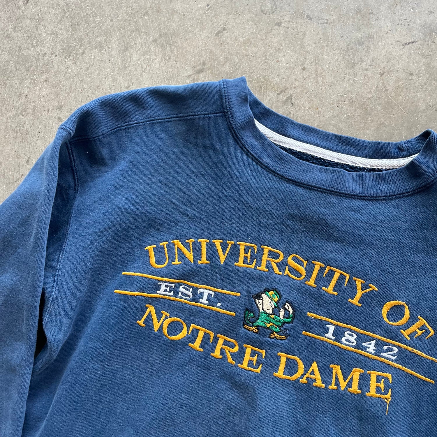 L 00s Norte Dame Crewneck