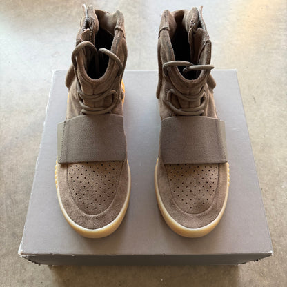 9.5 Used Yeezy 750 Chocolate