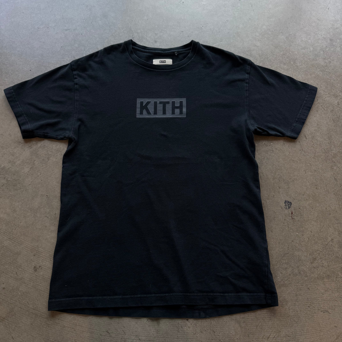 L Kith Box Logo Tee