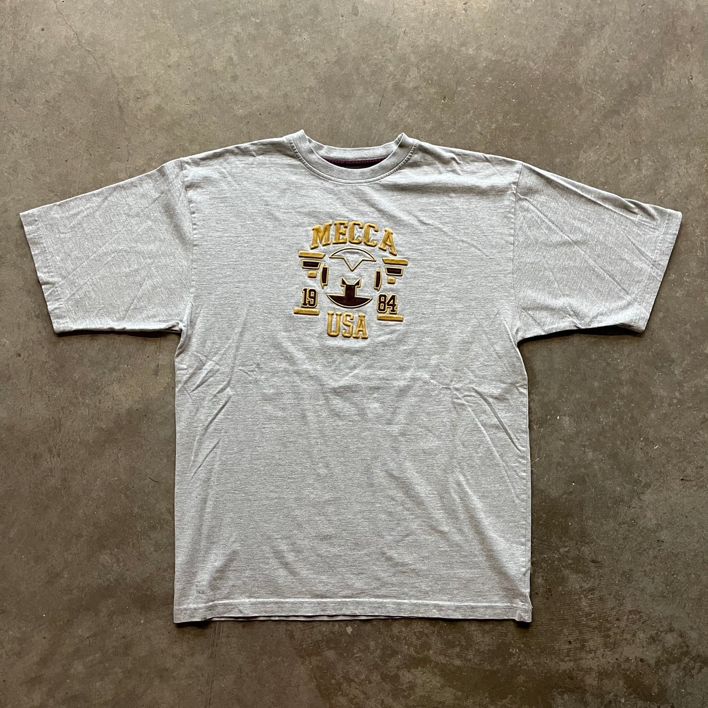 L 00s Mecca Tee