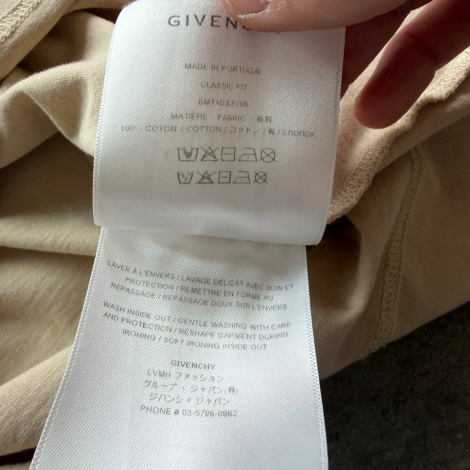 L Givenchy Logo Tee Tan
