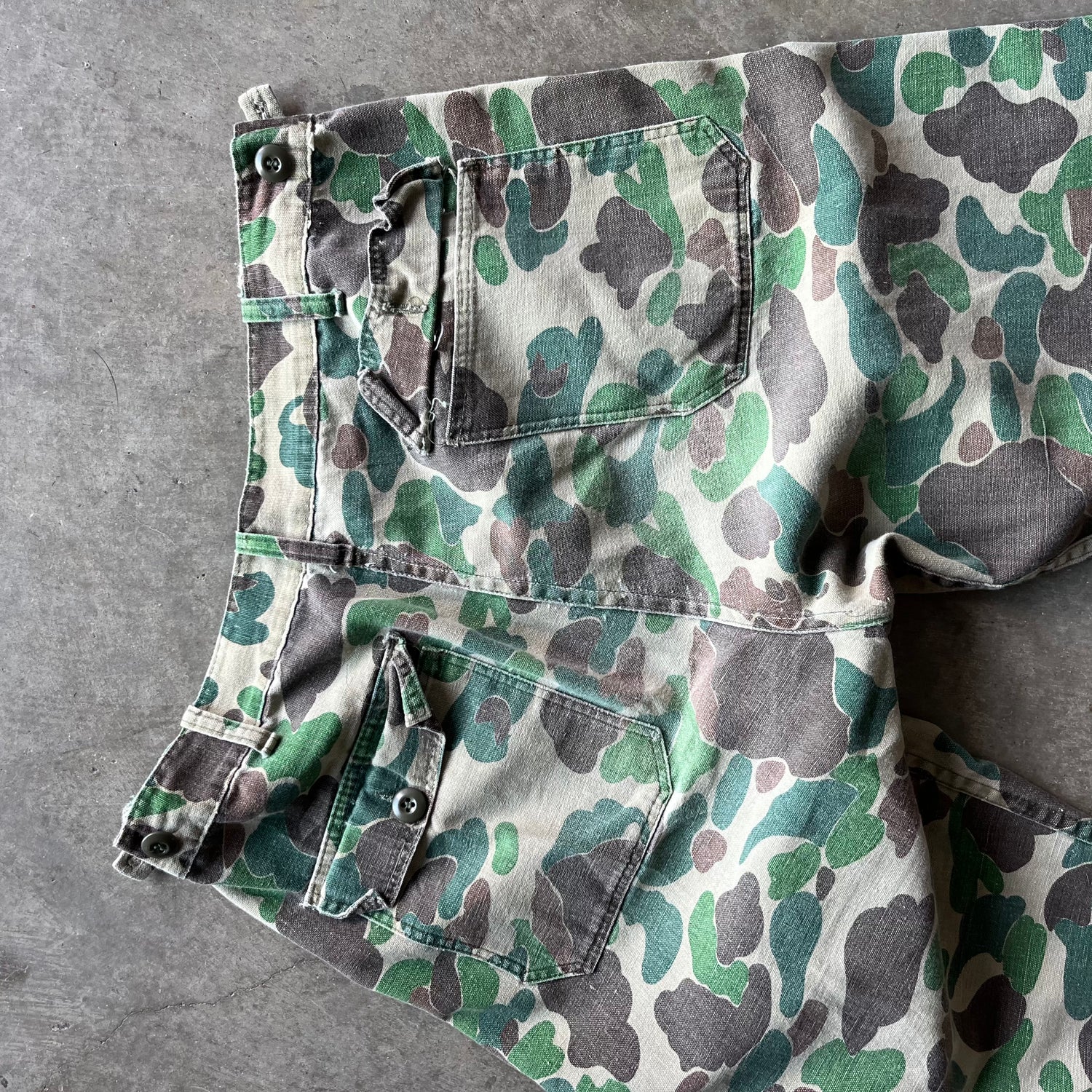 32x28 90s Camo Pants
