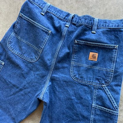 34x30 00s Carhartt Jeans