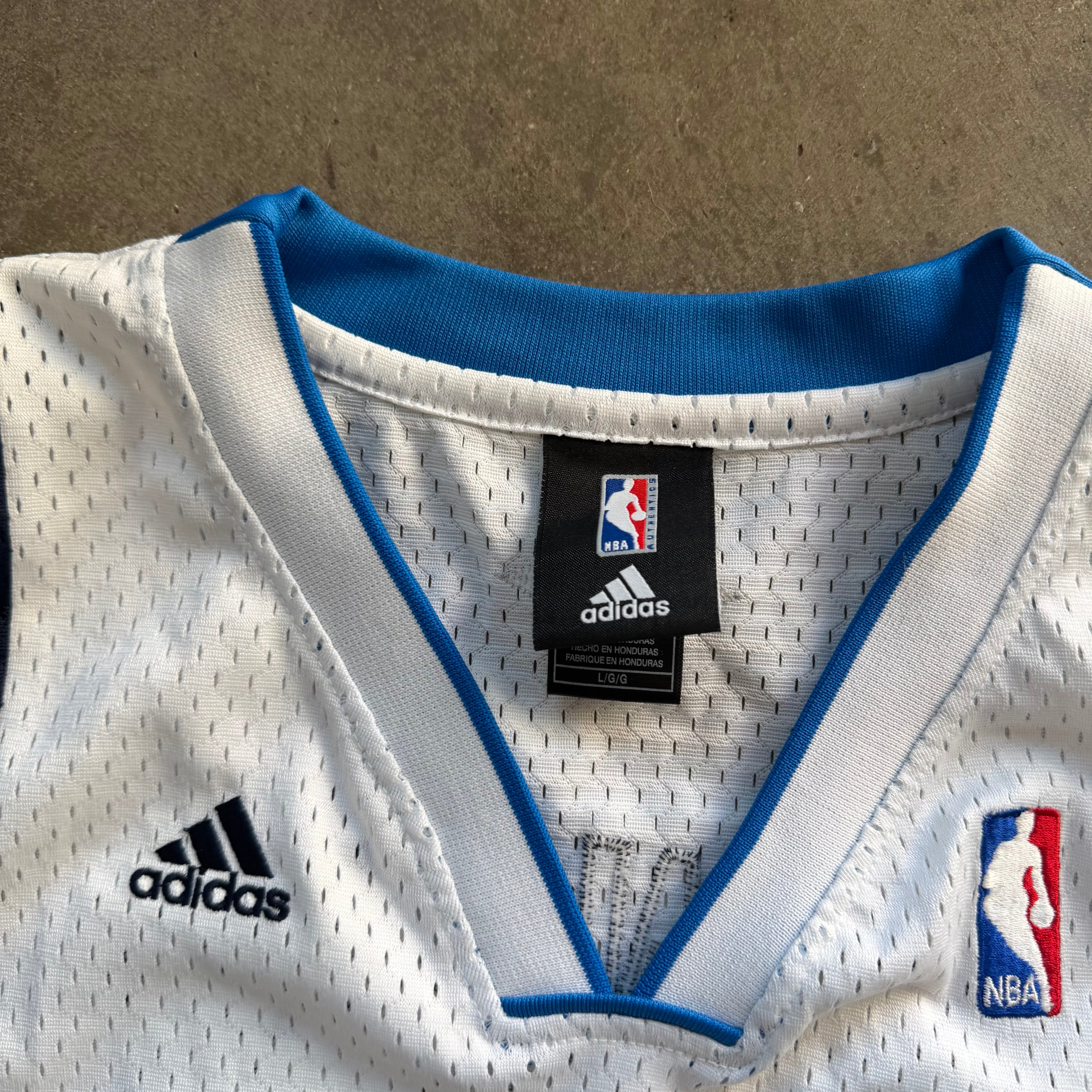 L 00s Mavs Howard Jersey