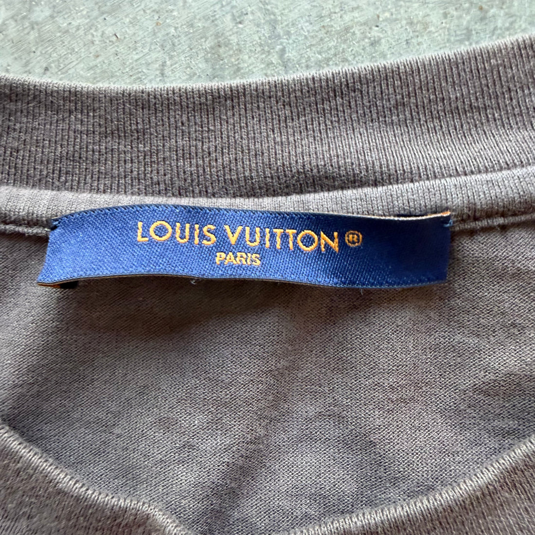 L Louis Vuitton Lovers Tee