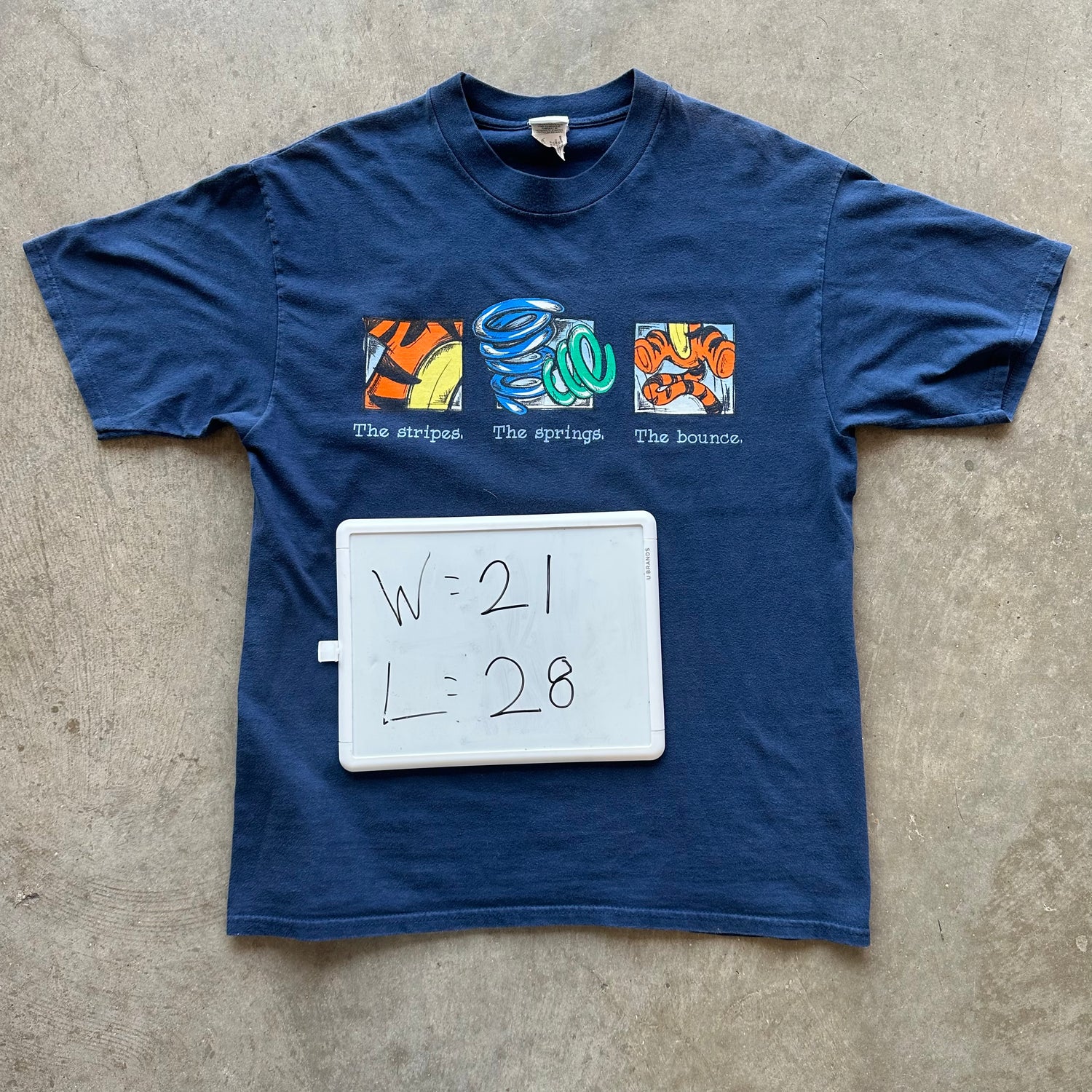 L 00s Disney Tigger Tee