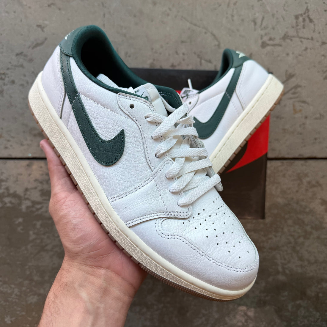 10.5w/9m Jordan 1 Low Oxidized Green