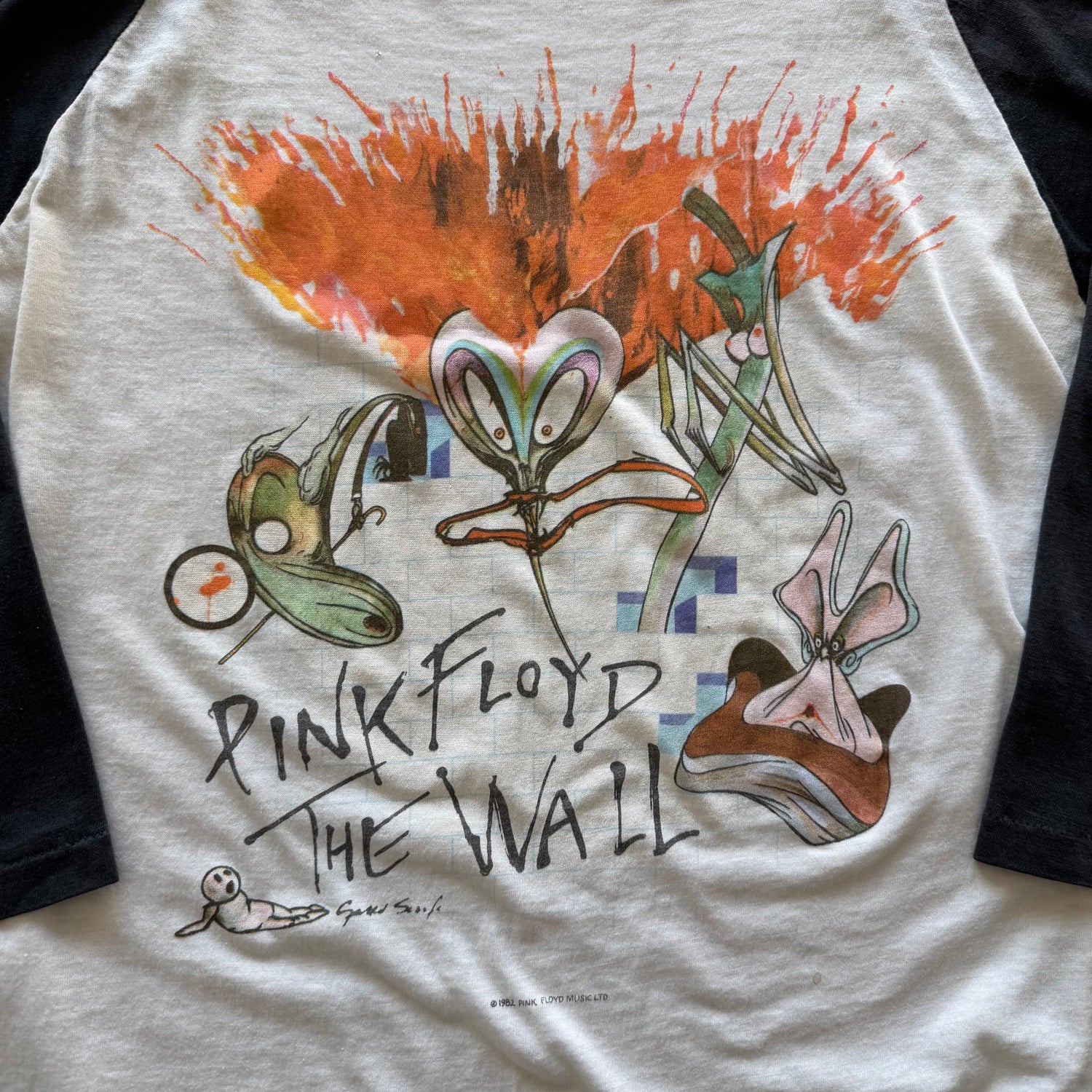 M 82 Pink Floyd The Wall Baseball Tee