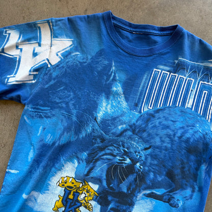 L 00s AOP Kentucky Basketball Tee
