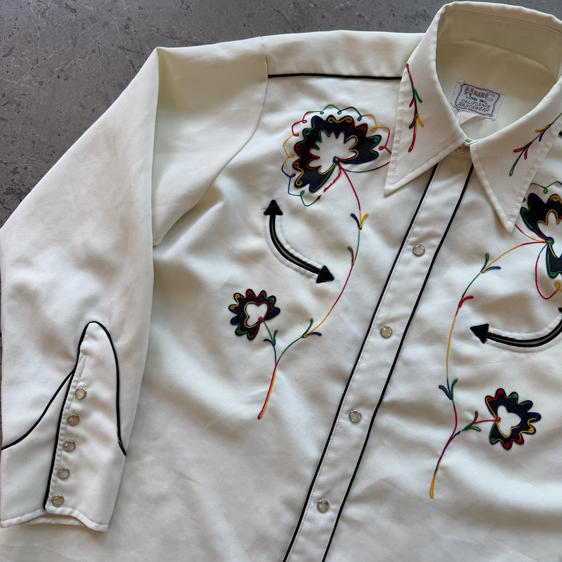 XL 80s H bar C Embroidered Pearl Snap