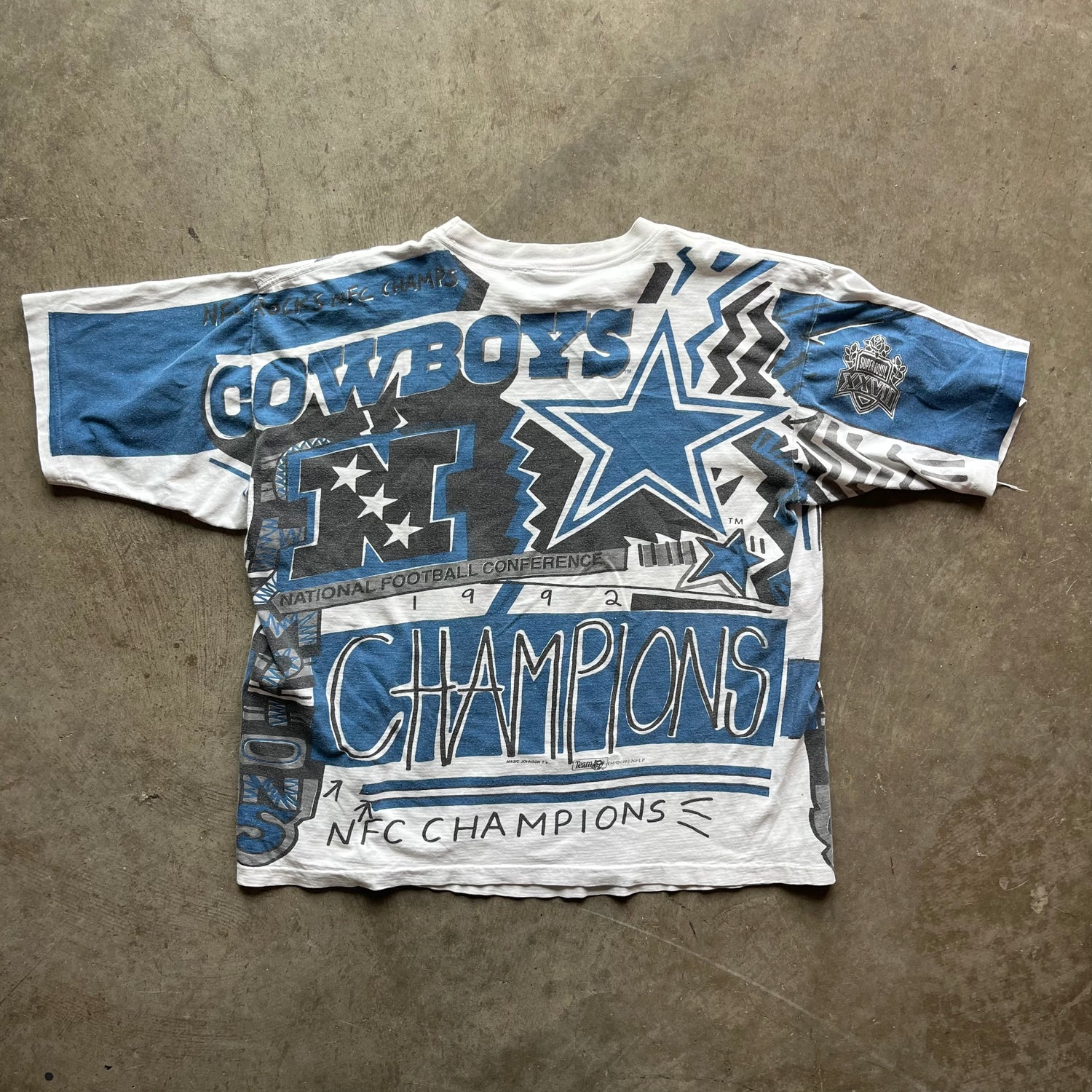 XXL 92 All over print Cowboys Tee
