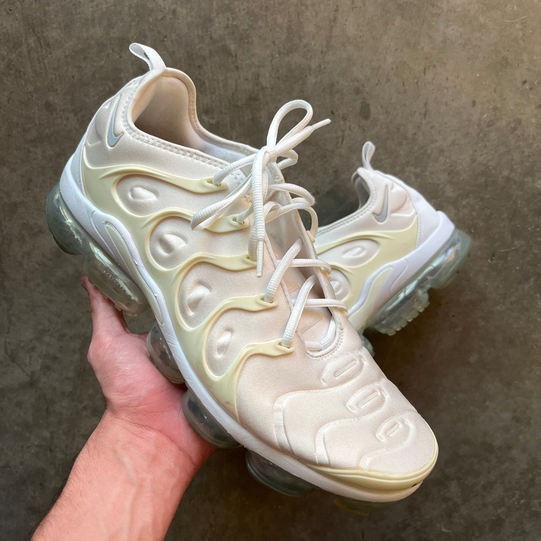14 Used Nike Vapormax Plus Triple White