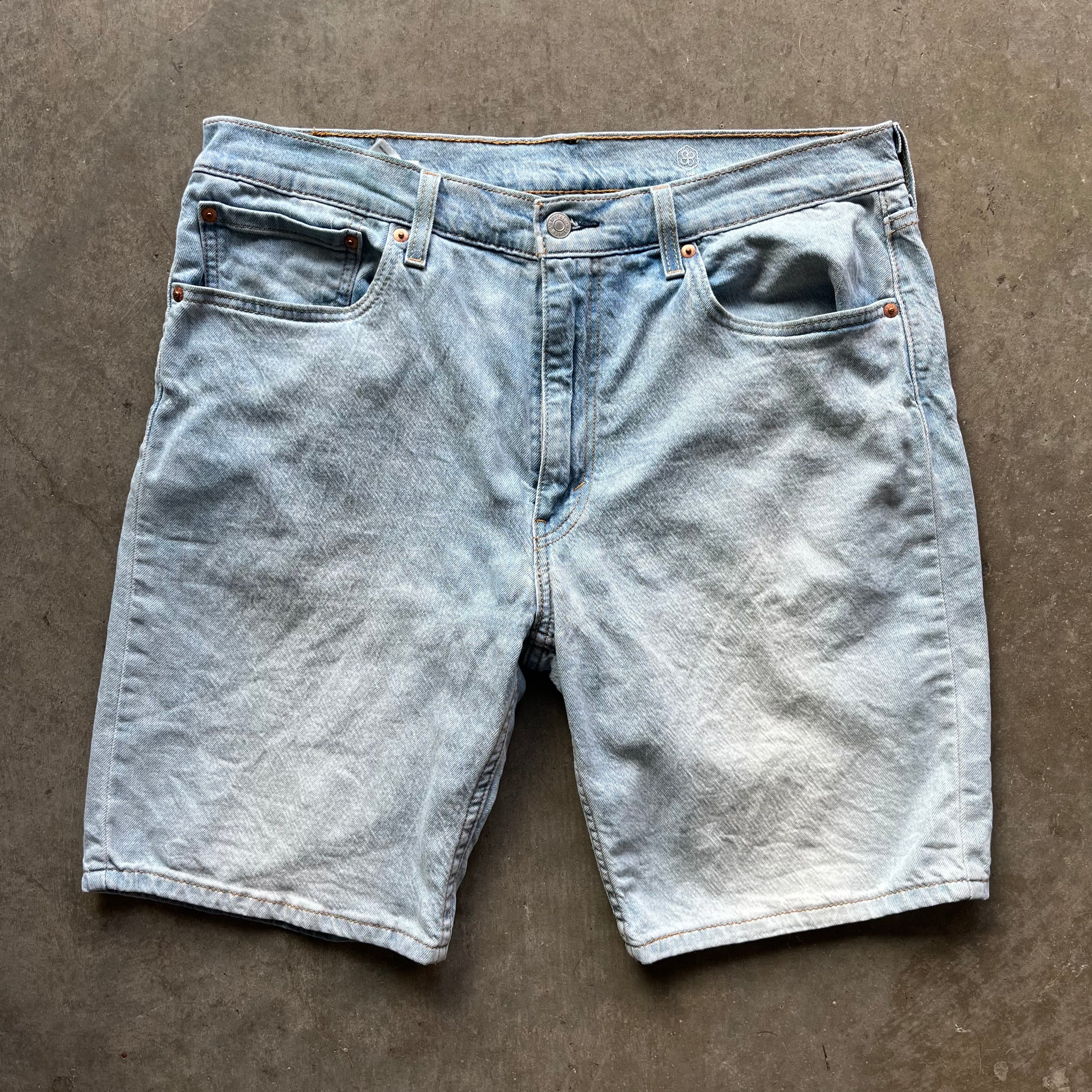 36w 00s Levis Shorts
