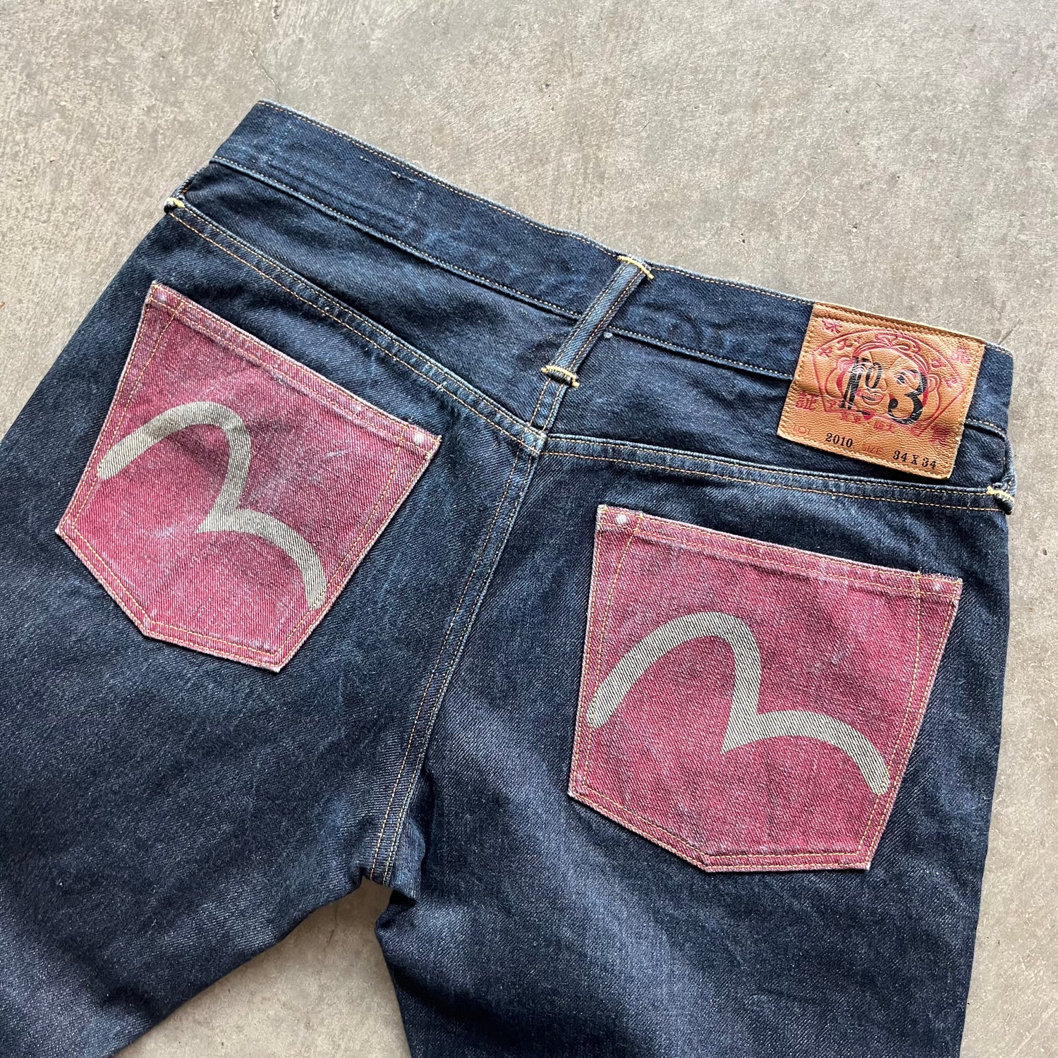 32x32 Faded Red Pocket Evisu Jeans