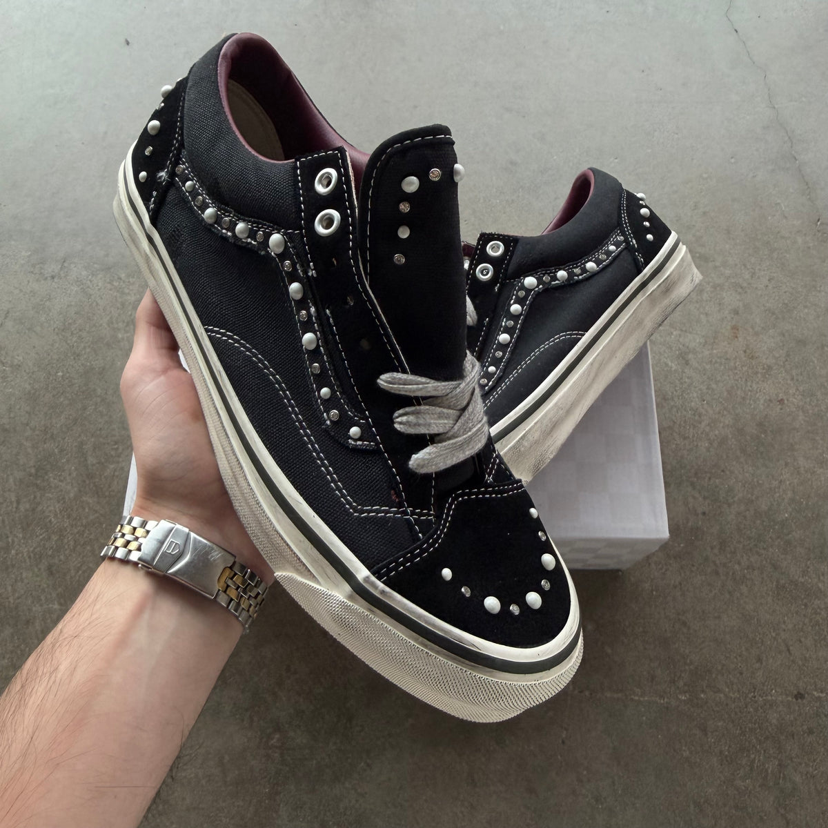 10 Vans Pearlized Black