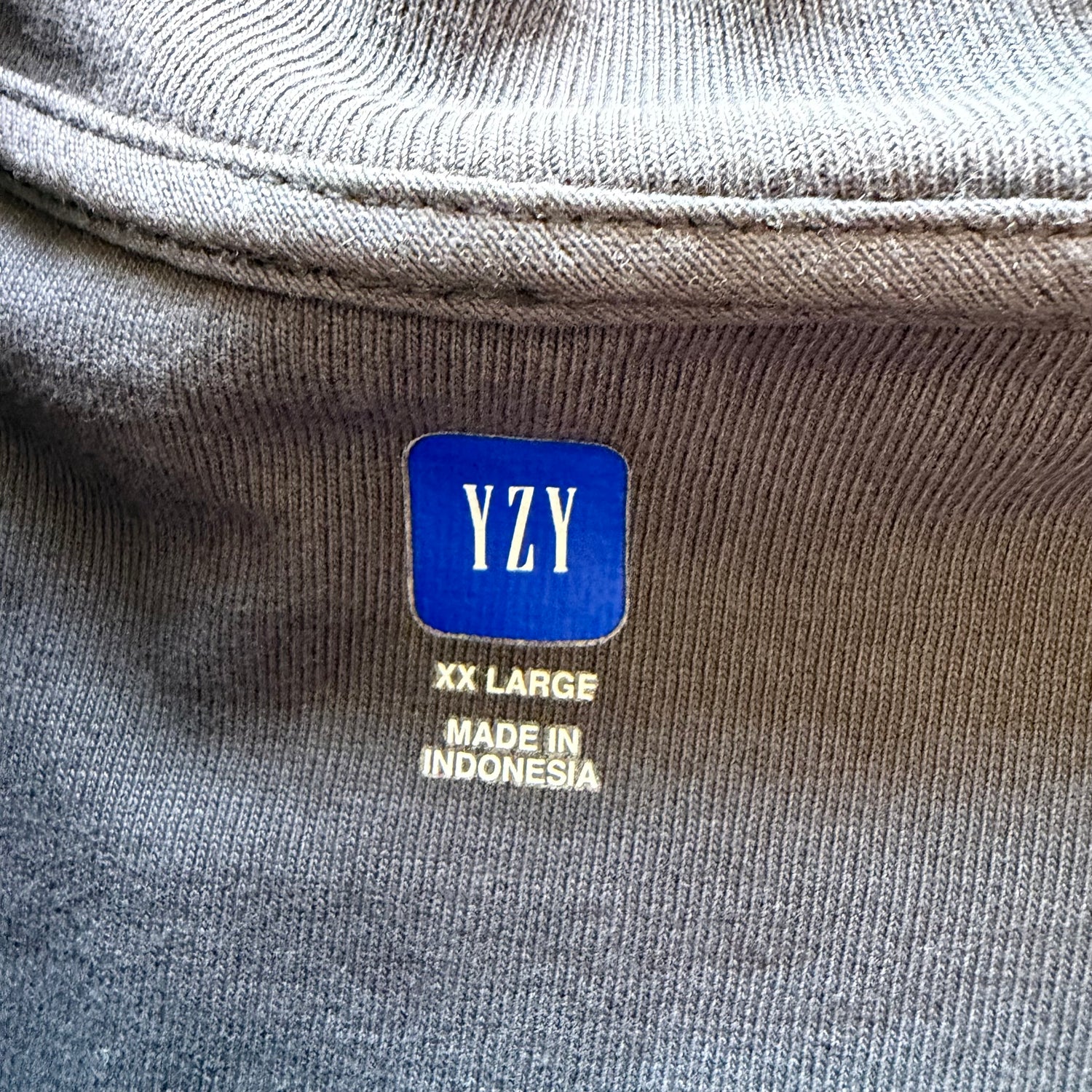XXL YZY Gap Logo Tee Gray