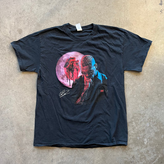 L 2018 Chris Brown tee