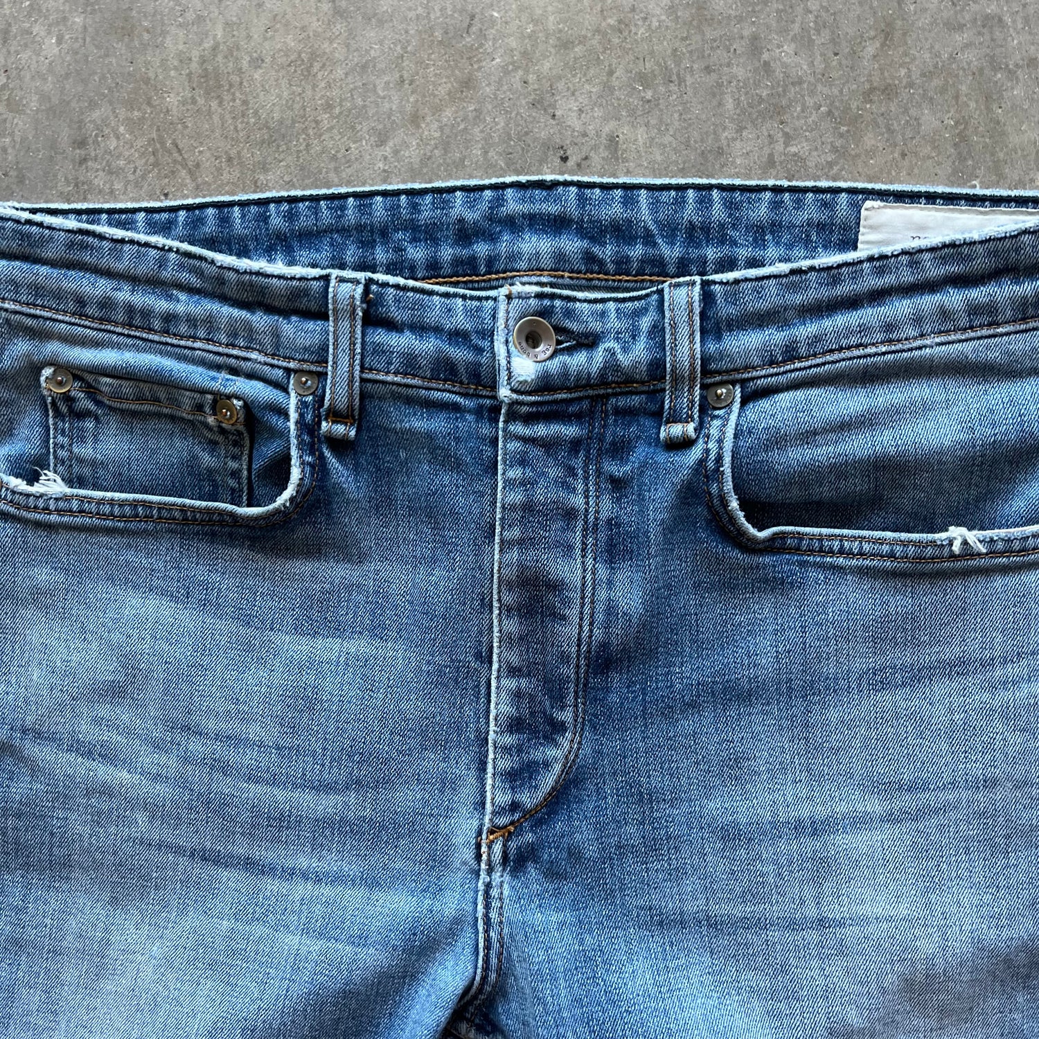 34x32 light Blue Rag &amp; Bone Jeans