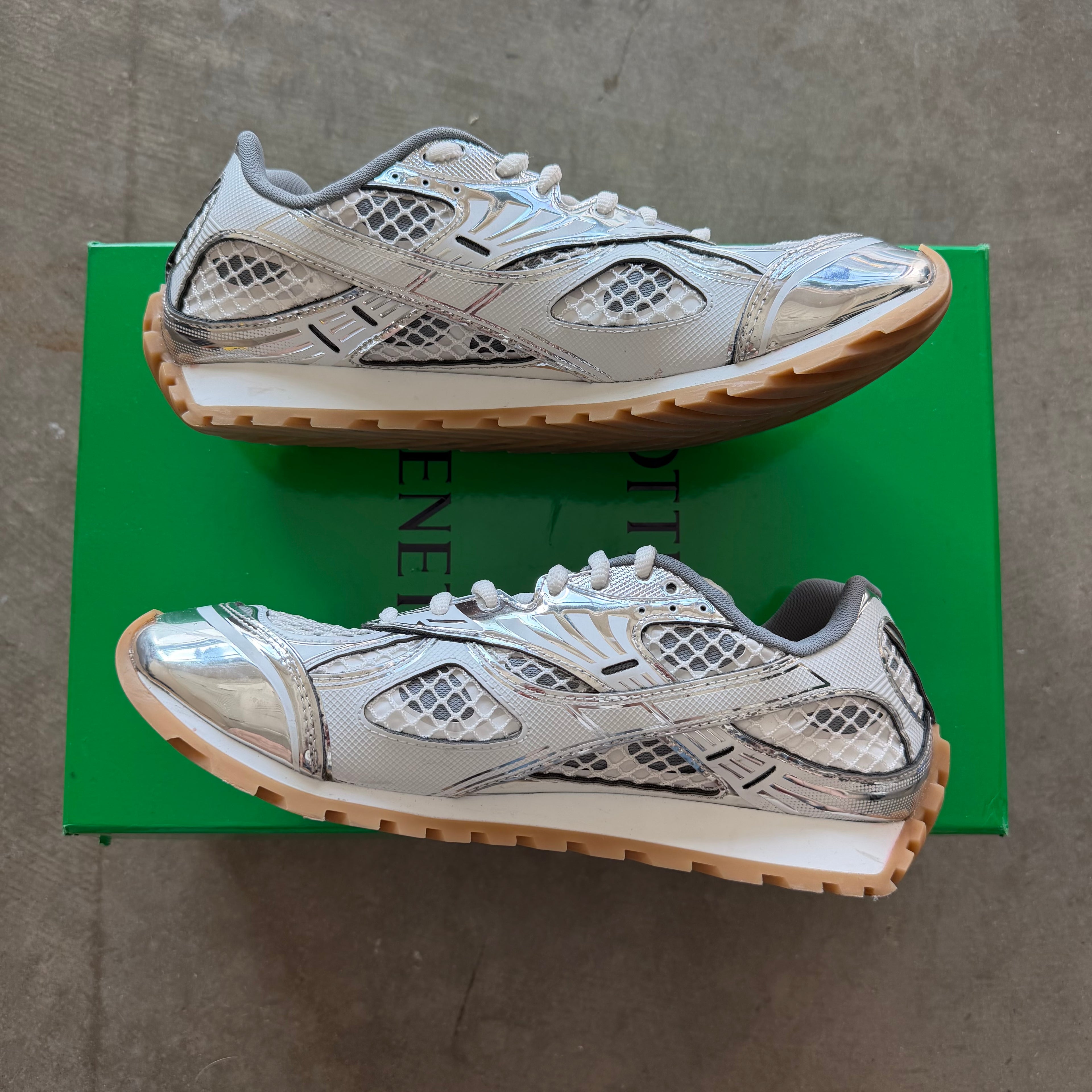 10 Bottega Veneta Orbit Sneaker White/Silver