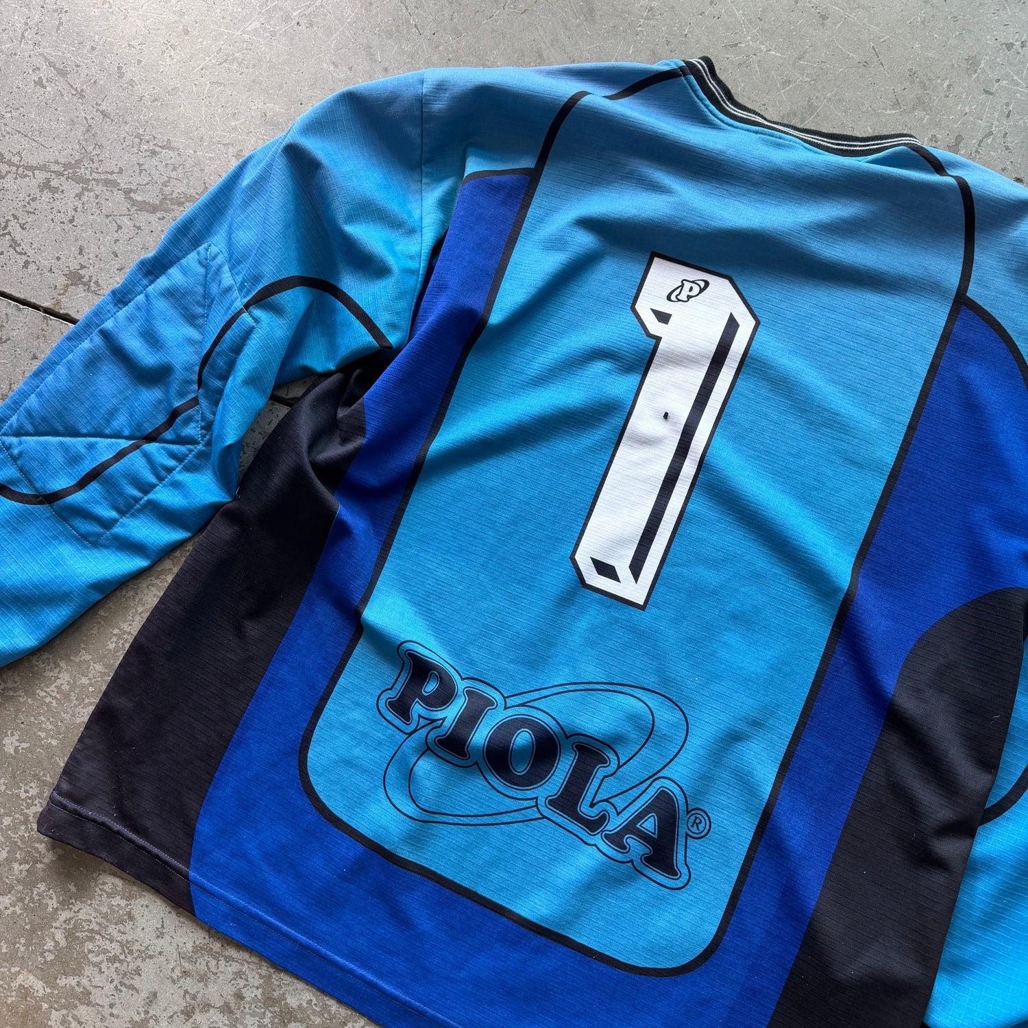 L 03 Piola Goalie Kit