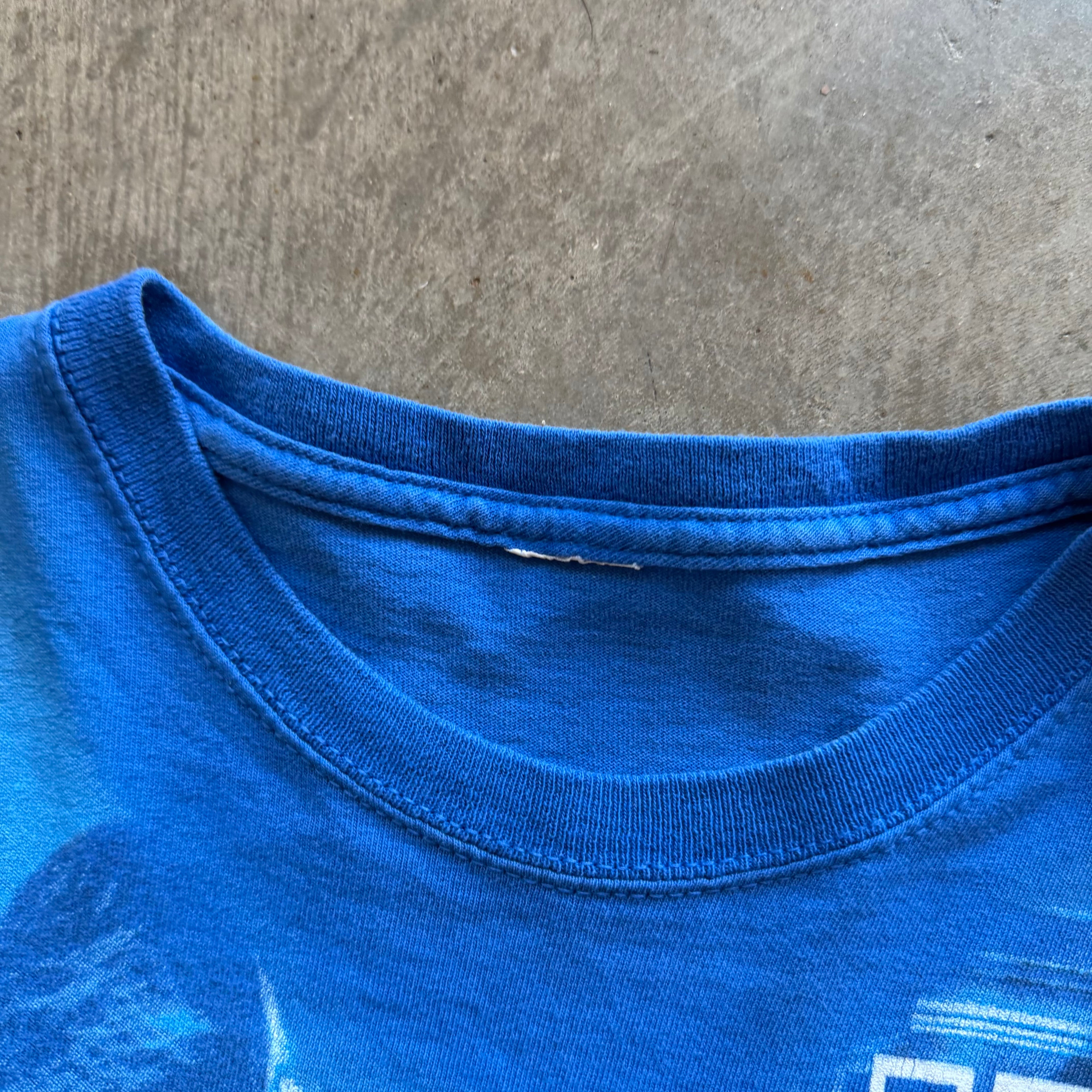 L 00s AOP Kentucky Basketball Tee