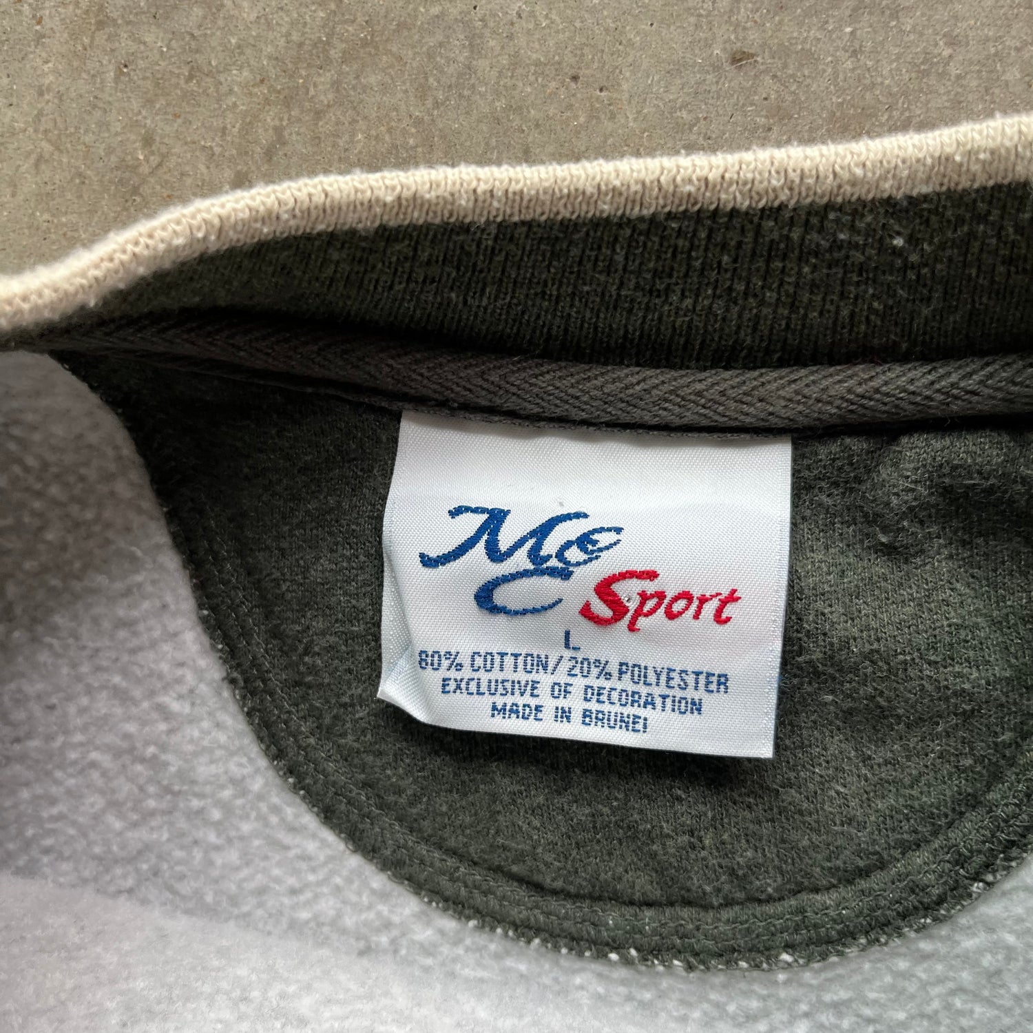 L 90s Golfer Crewneck